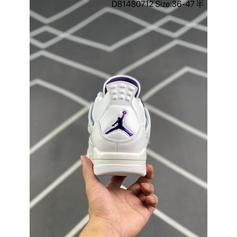 Air Jordan 4 Retro