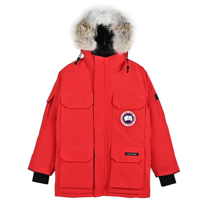 Can*a Go*e expedition parka in red