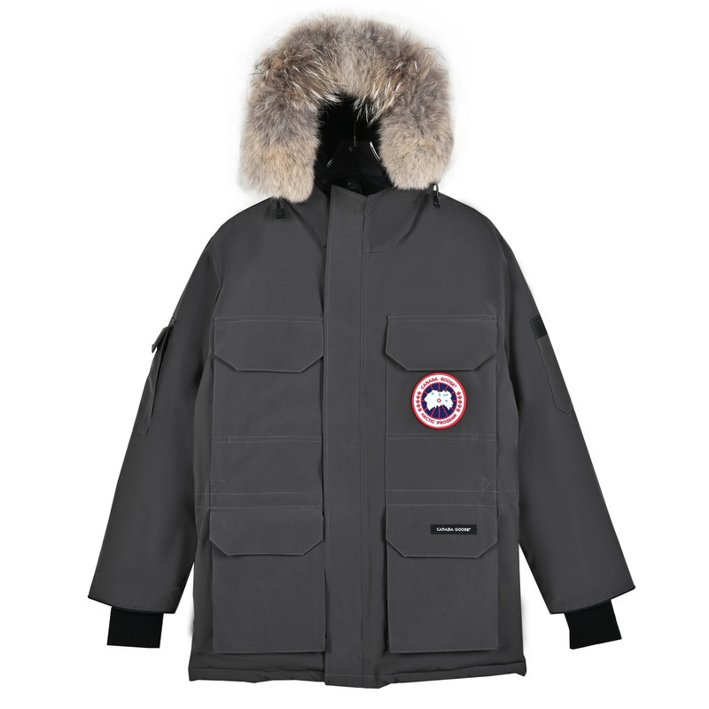 Can*a Go*e expedition parka in dark grey