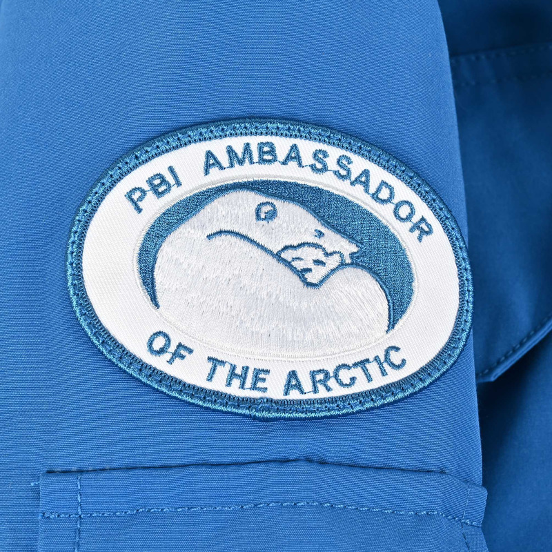 Can*a Go*e expedition parka in dark blue