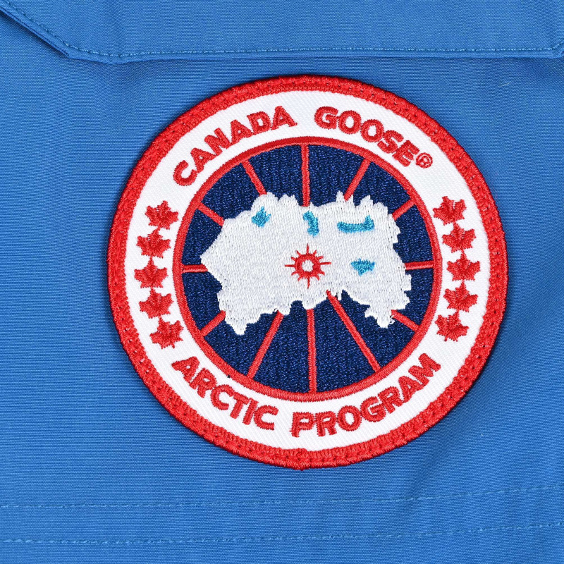 Can*a Go*e expedition parka in dark blue