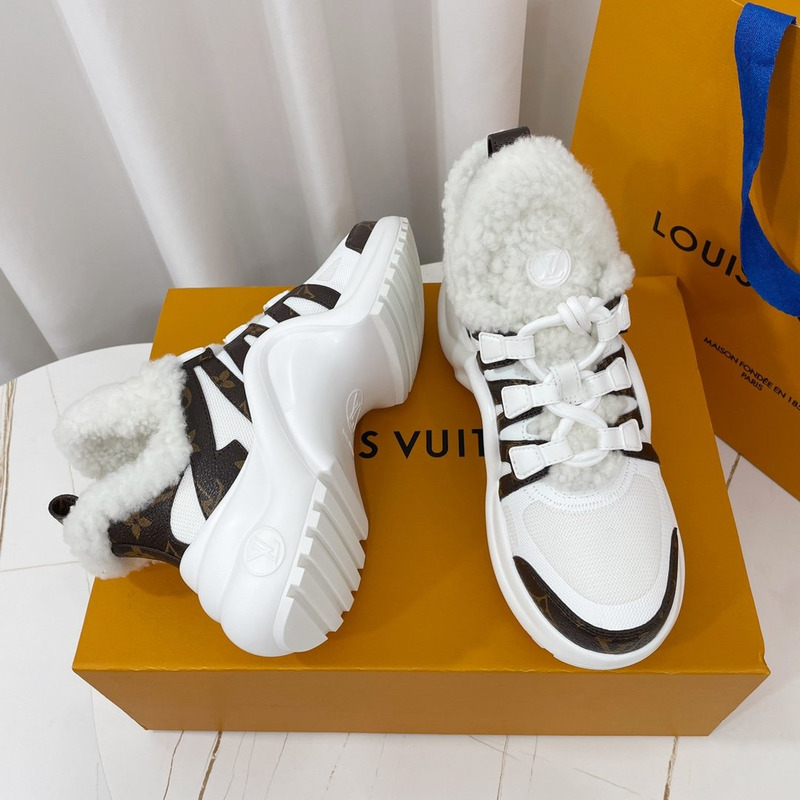 l**is V*t*n archlight sneakers white and black