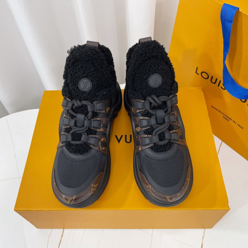 -l**is V*t*n archlight sneakers black