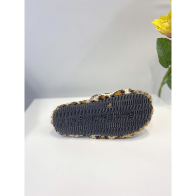 Ba*len*cia*ga logo-embroidered leopard print faux fur slides