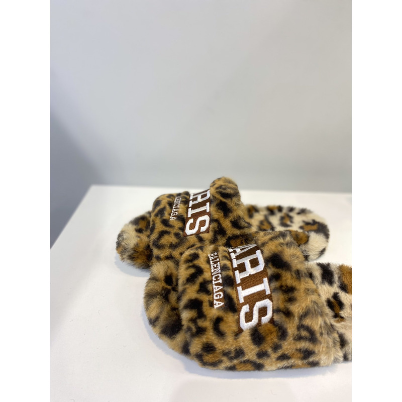 Ba*len*cia*ga logo-embroidered leopard print faux fur slides