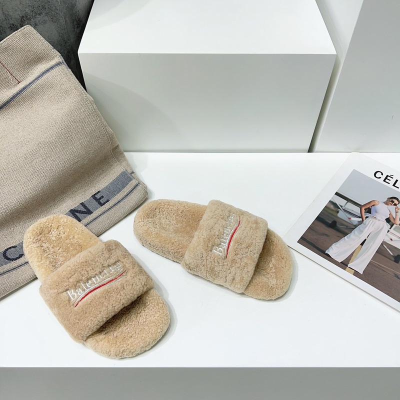 Ba*len*cia*ga logo-embroidered faux shearling slides beige