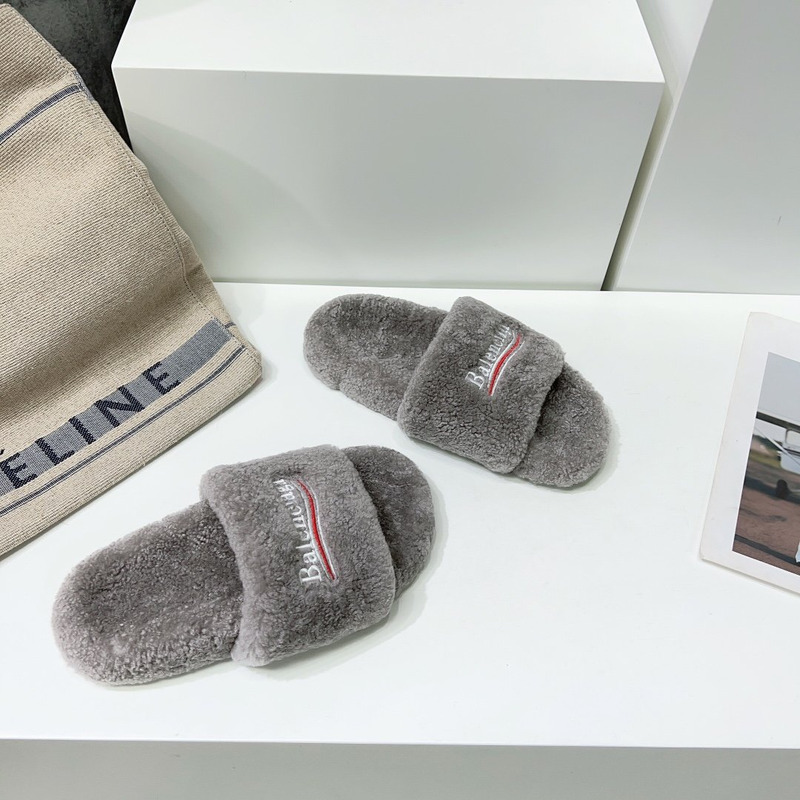 Ba*len*cia*ga logo-embroidered faux shearling slides grey