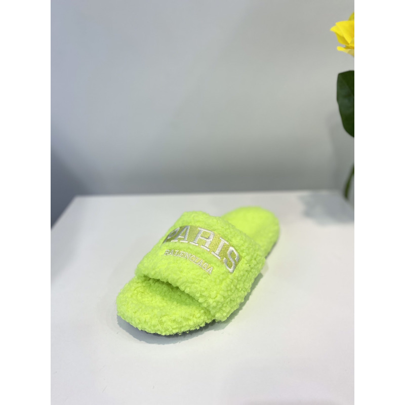 Ba*len*cia*ga logo-embroidered paris faux slides neon green