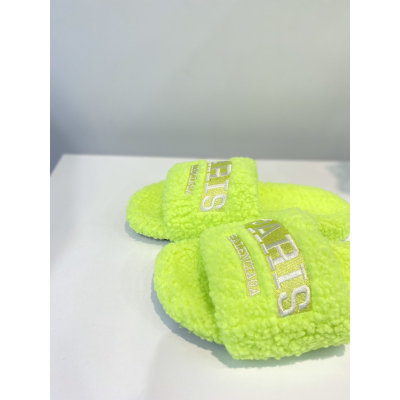 Ba*len*cia*ga logo-embroidered paris faux slides neon green