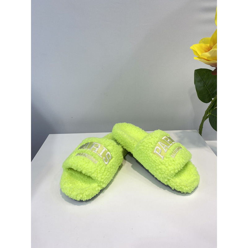 Ba*len*cia*ga logo-embroidered paris faux slides neon green