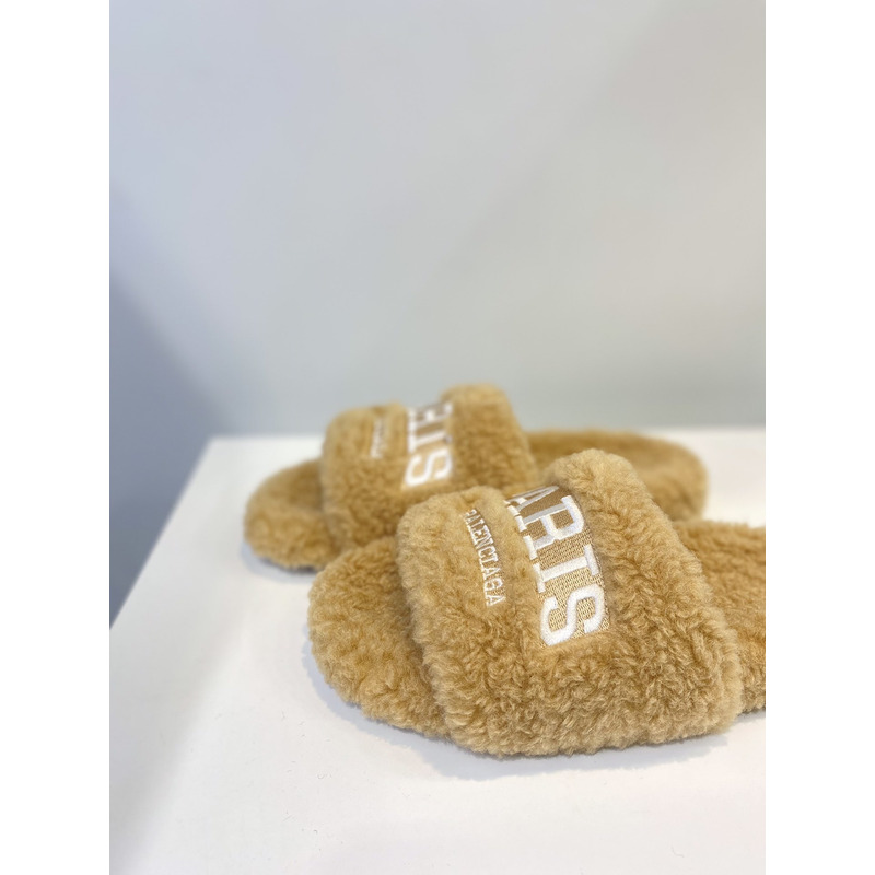 Ba*len*cia*ga logo-embroidered paris faux slides camel