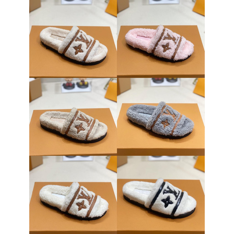 l**is V*t*n paseo flat comfort mule slides