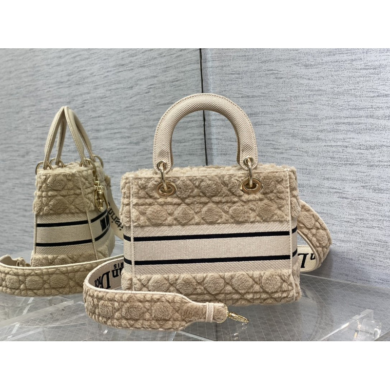 D*or medium lady d-lite bag cannage shearling beige