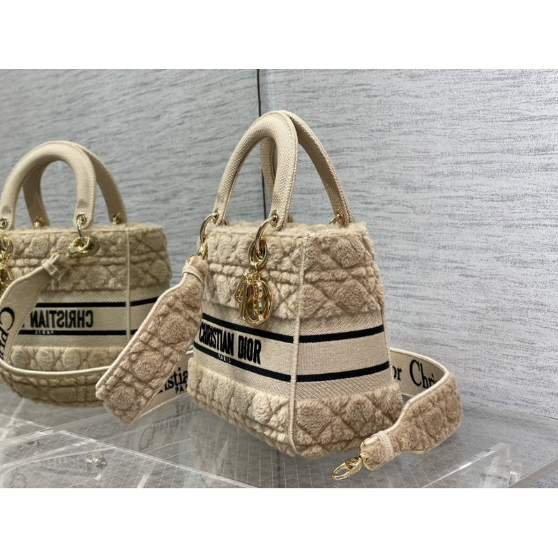 D*or medium lady d-lite bag cannage shearling beige