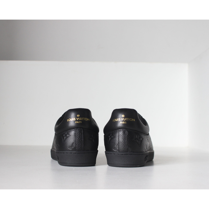 l**is V*t*n luxembourg black sneaker