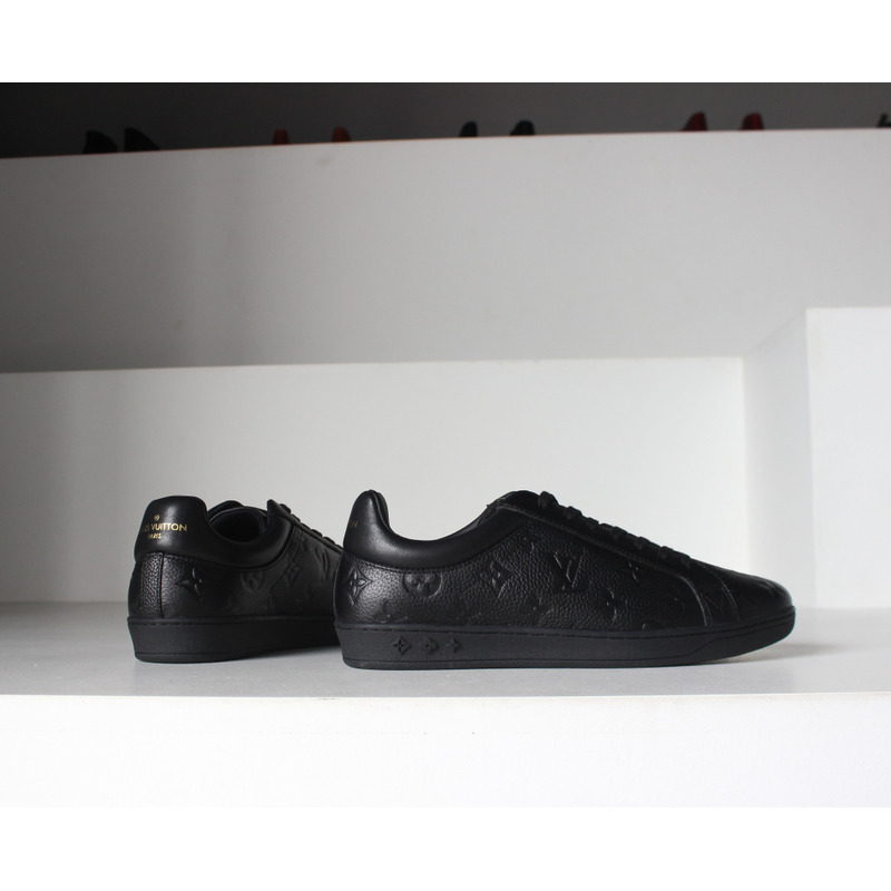 l**is V*t*n luxembourg black sneaker