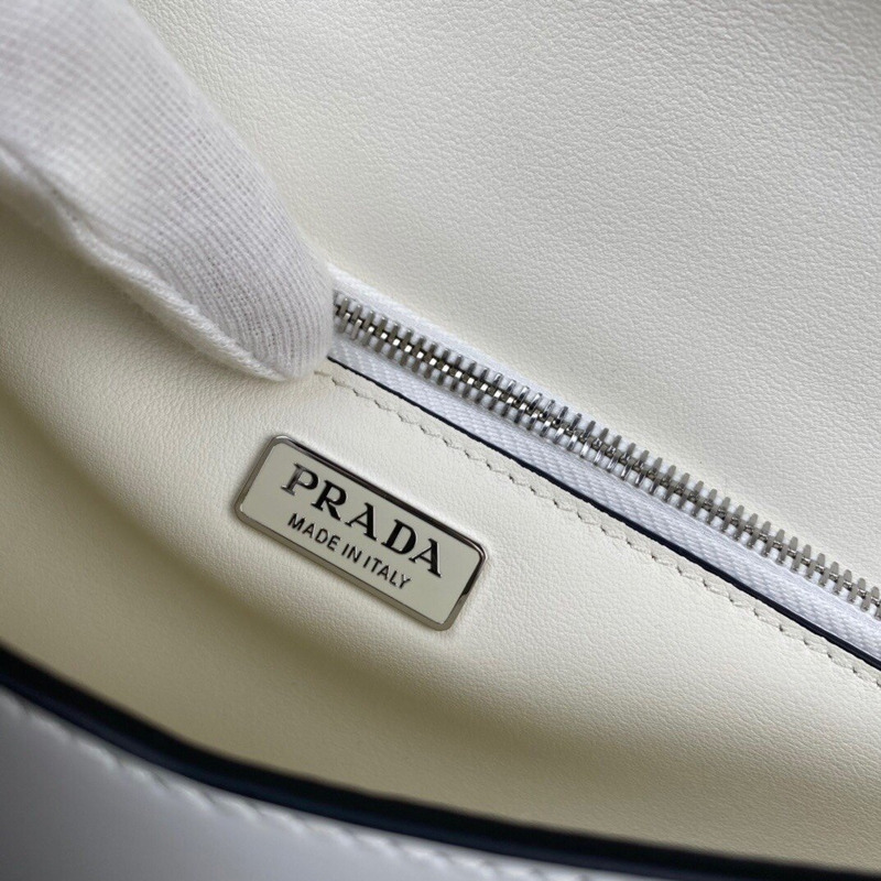 Pra*a shiny leather shoulder bag white