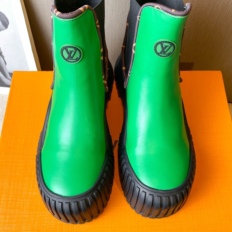 l**is V*t*n ruby ankle boots green