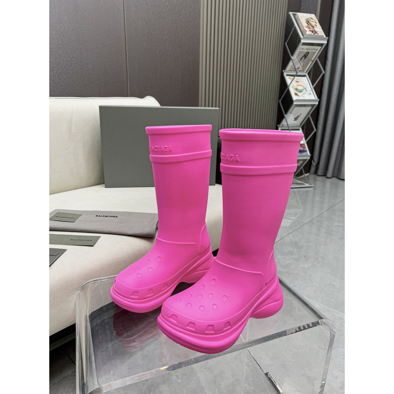 Ba*len*cia*ga x crocs rubber boot fuchsia