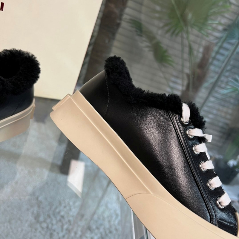 Marni Damen Sneakers Black