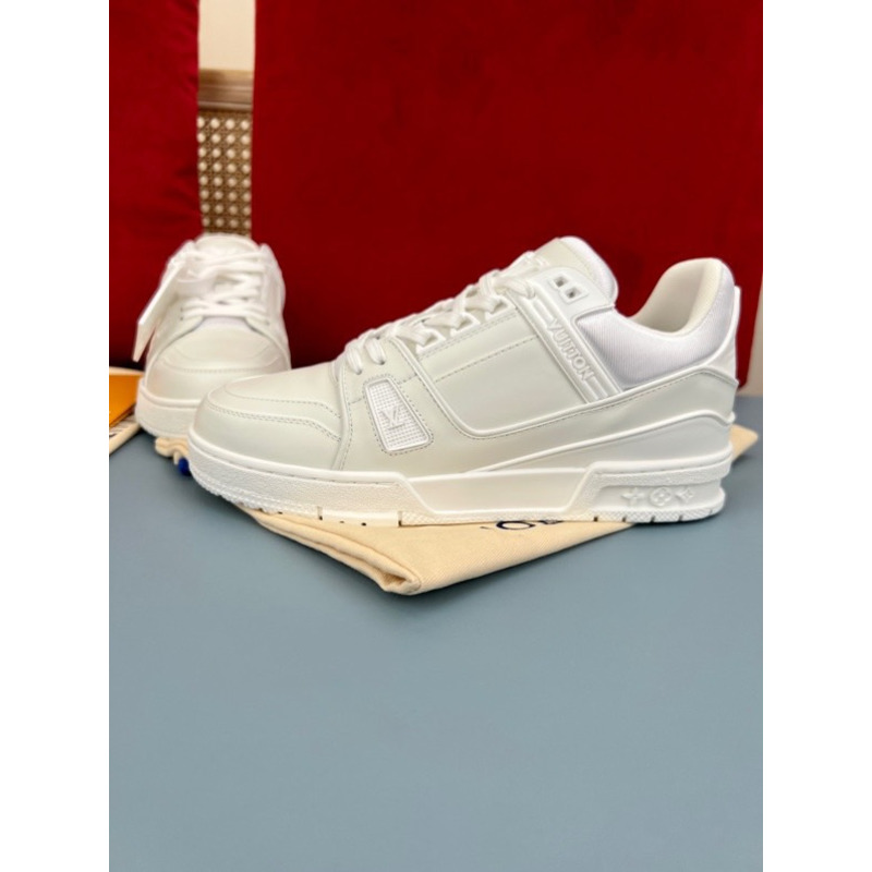 l**is V*t*n lv trainer sneaker white