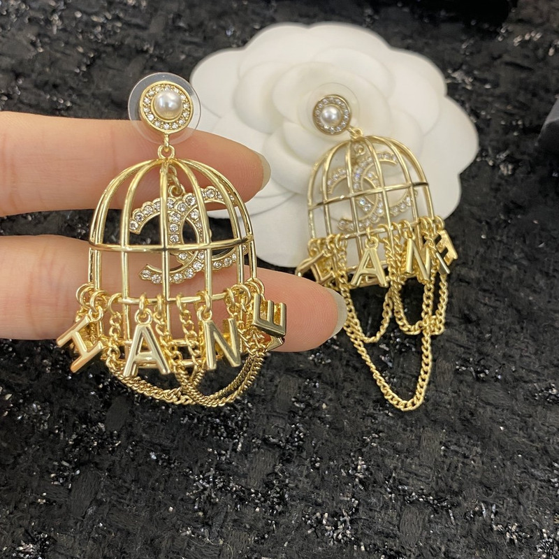 Ch*el baroque cage rose gold earring