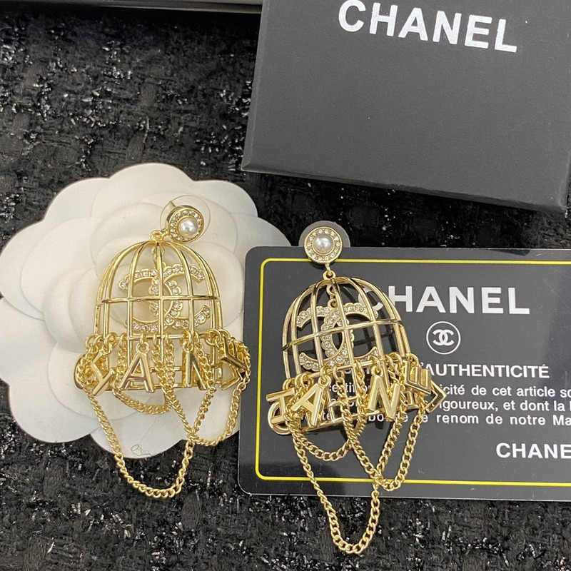 Ch*el baroque cage rose gold earring