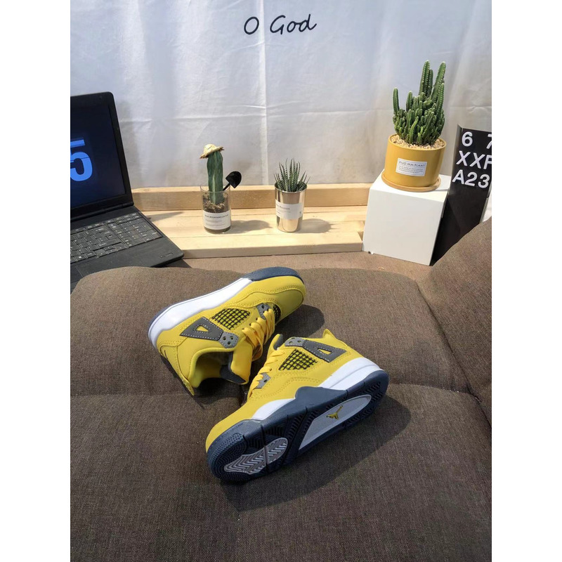 Jordan 4 Retro Lighting Yellow Kids Sneaker