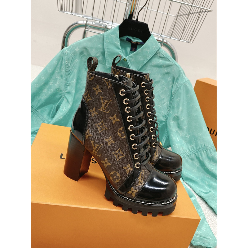 l**is V*t*n star trail ankle boots