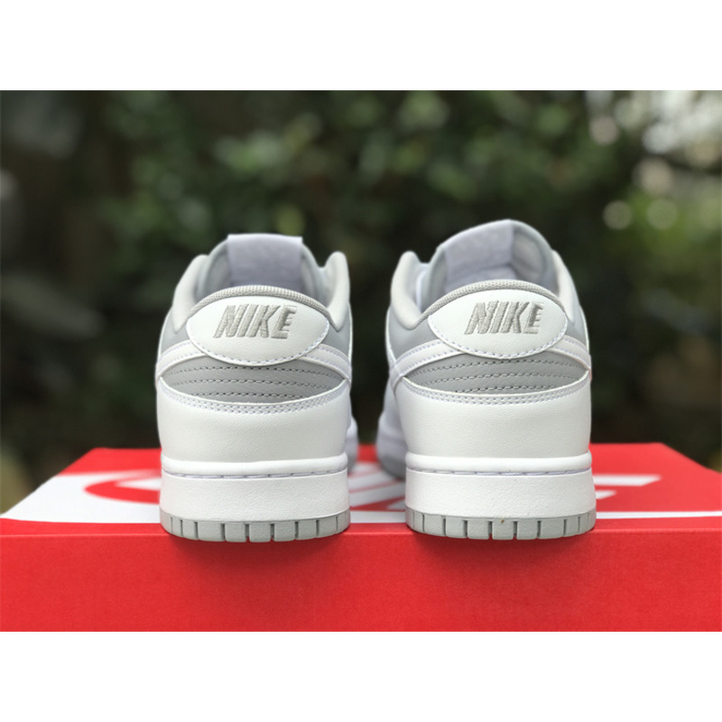 Nike Dunk Low Retro White Grey