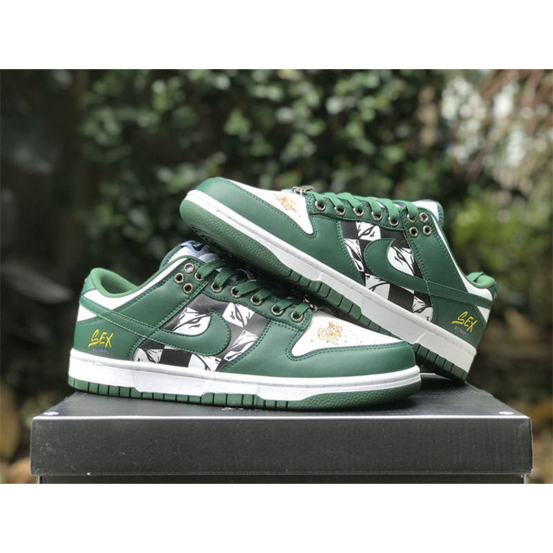 Nike Dunk Low Michigan State in Green