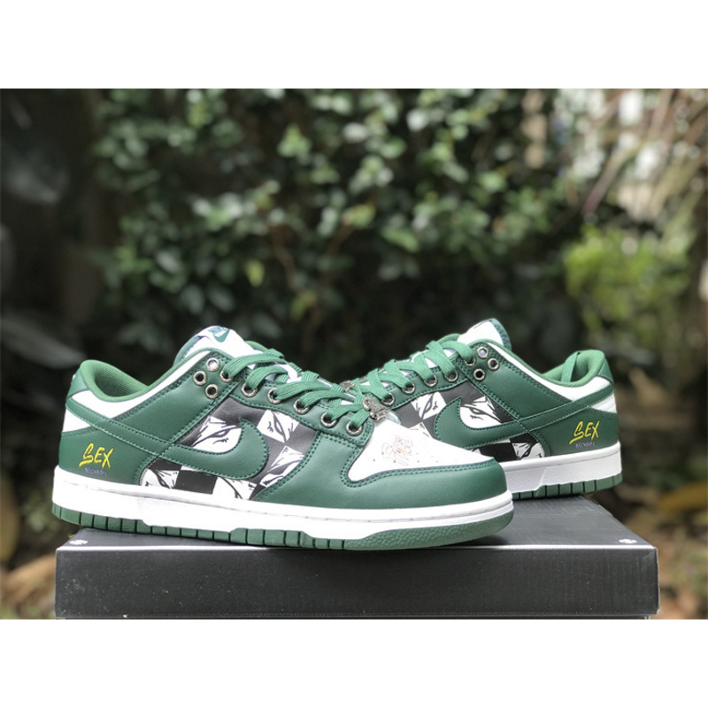 Nike Dunk Low Michigan State in Green