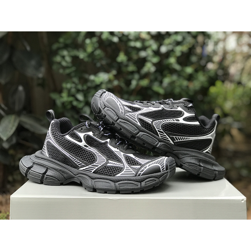 Ba*len*cia*ga runner sneaker black