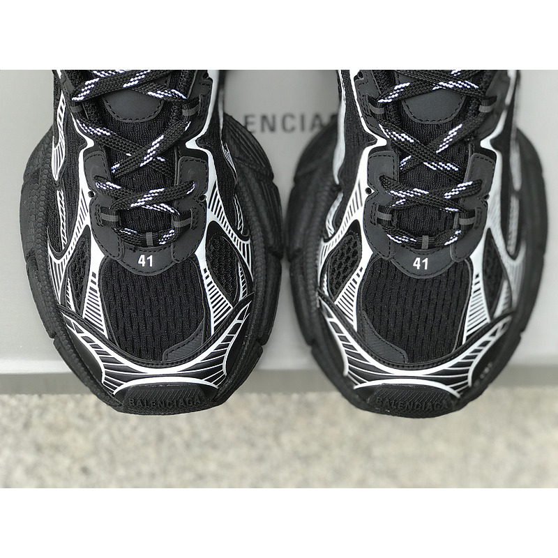 Ba*len*cia*ga runner sneaker black