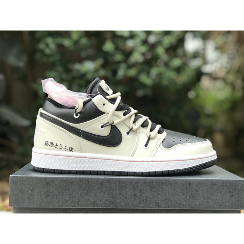 Jordan Air Jordan 1 Mid Light Cream Black &White