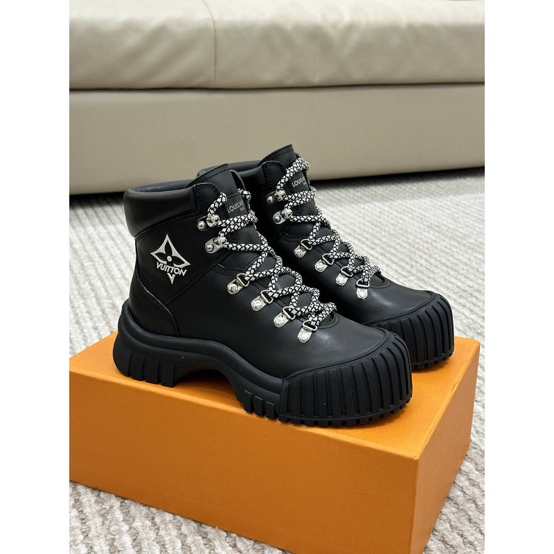 l**is V*t*n ruby flat military boots black