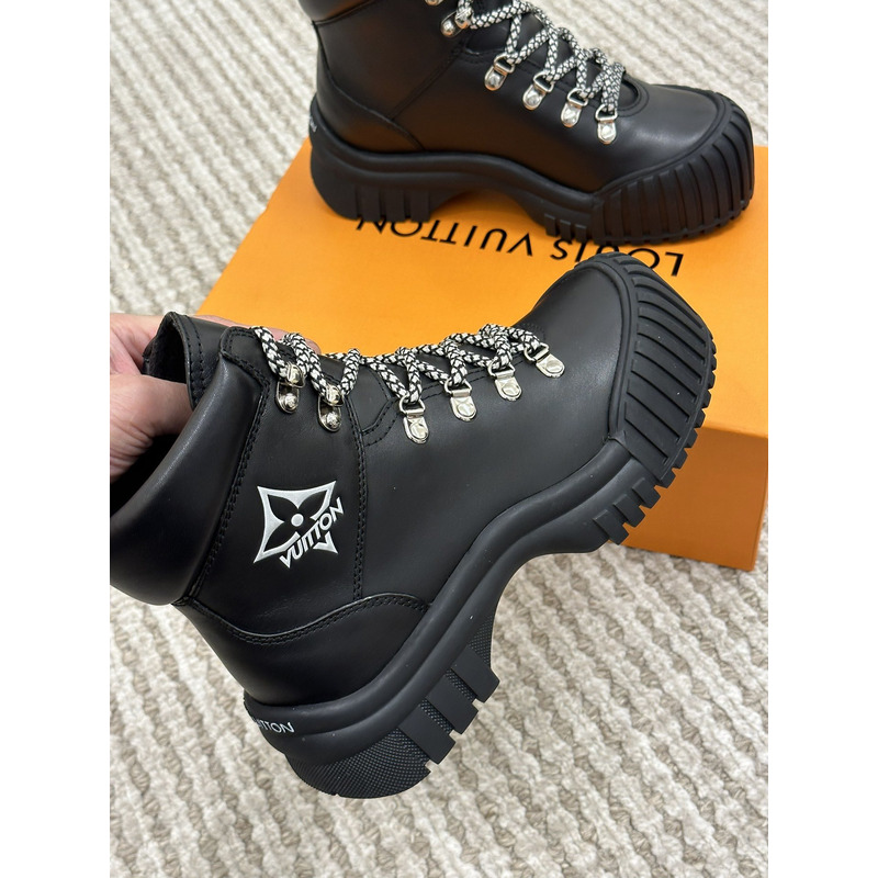 l**is V*t*n ruby flat military boots black