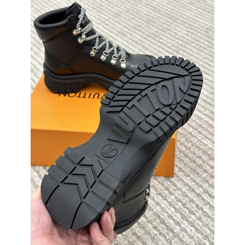 l**is V*t*n ruby flat military boots black