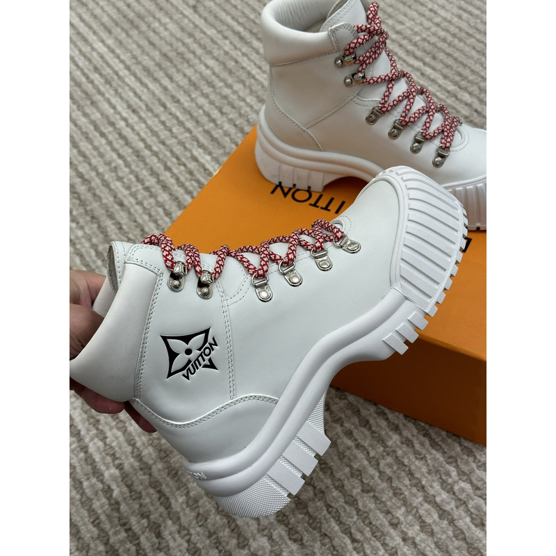 l**is V*t*n ruby flat military boots white