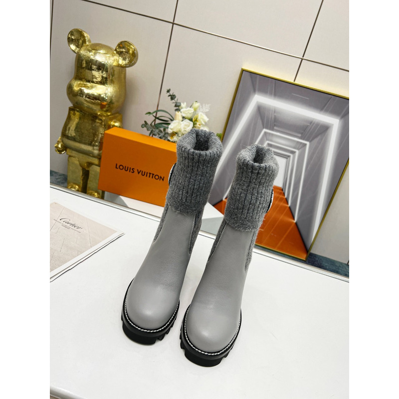 l**is V*t*n star trail ankle boots grey