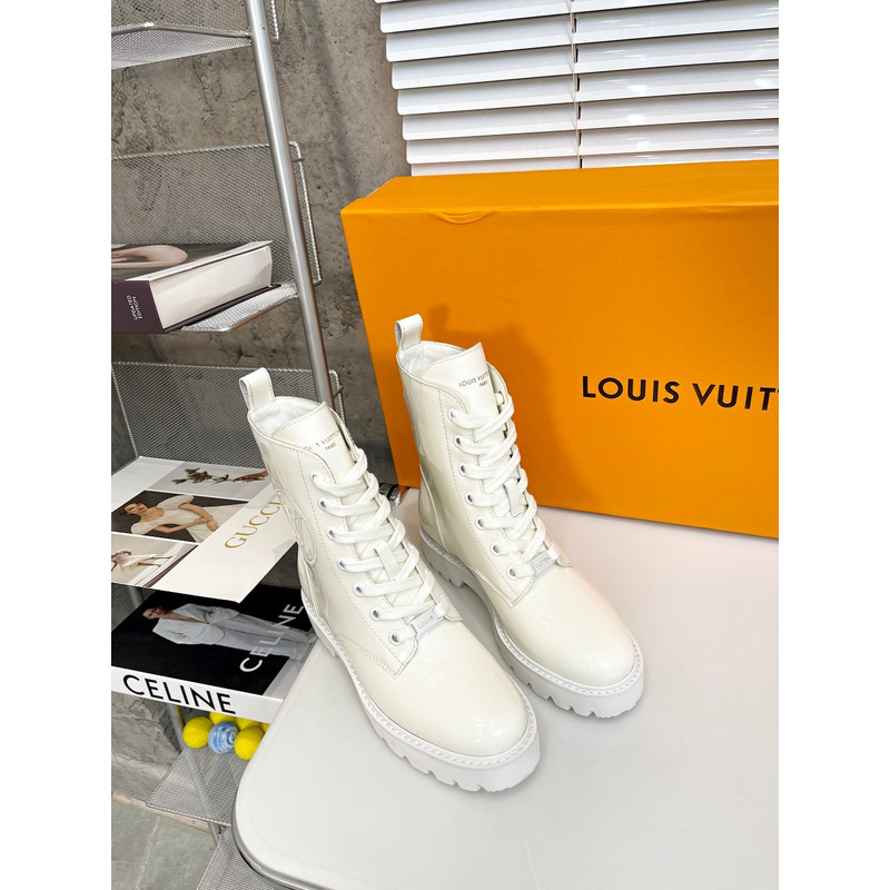 l**is V*t*n leisure territory boots calf leather white