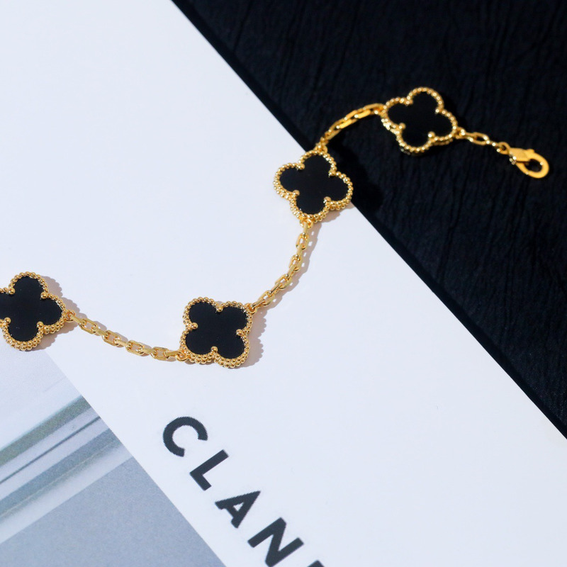 Vancleef Vintage Alhambra bracelet