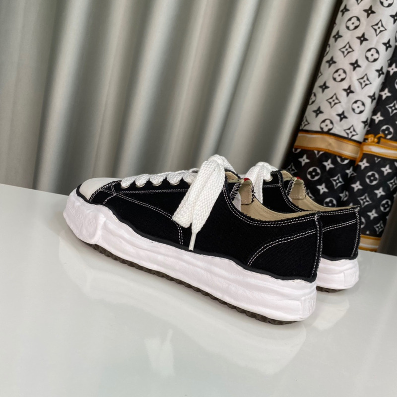 MaisonMinaraYasuhiro Peterson low Sneaker Black