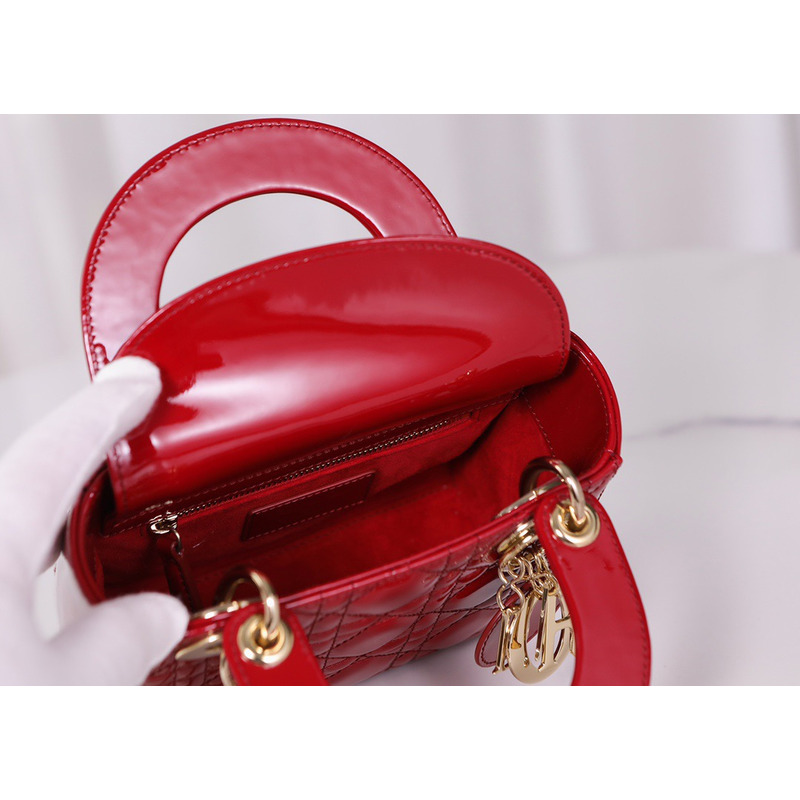 D*or lady mini classic lacquer bag red