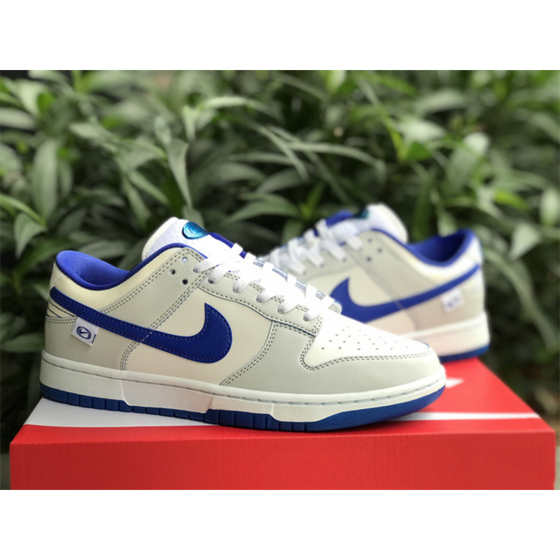 Nike SB Dunk Low GS Ivory Hyper Royal