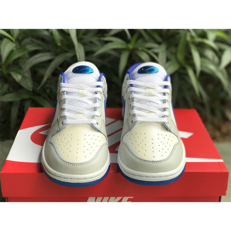 Nike SB Dunk Low GS Ivory Hyper Royal