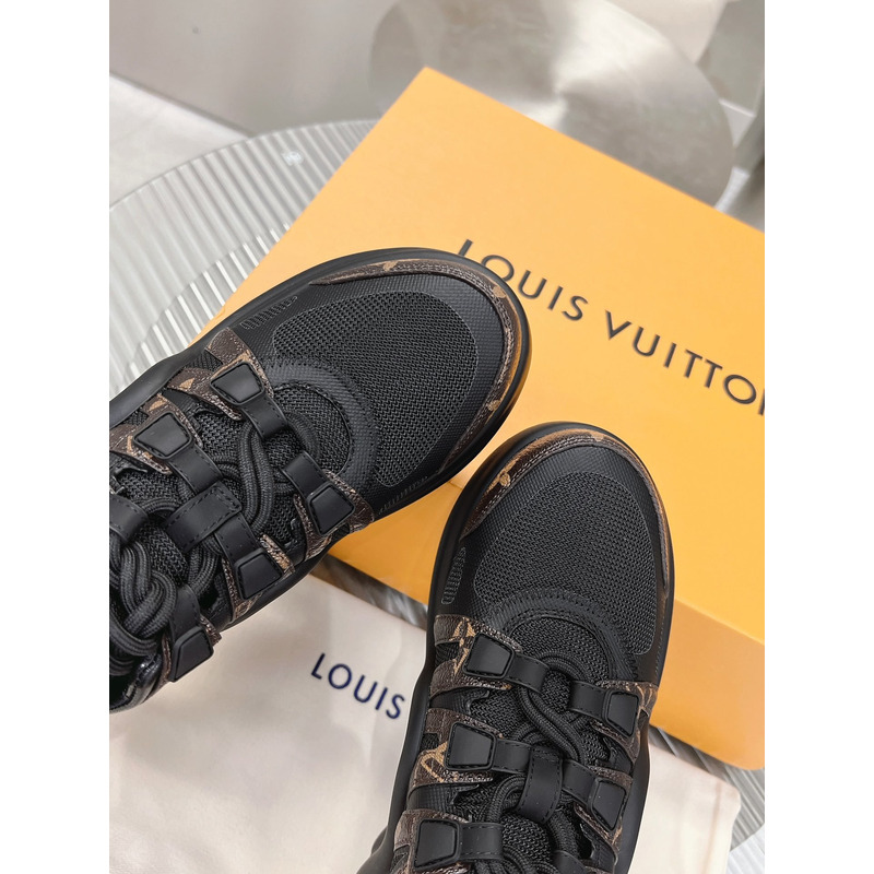 l**is V*t*n archlight sneakers black