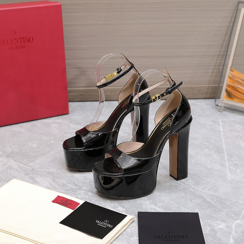 Valentino Garavani Black