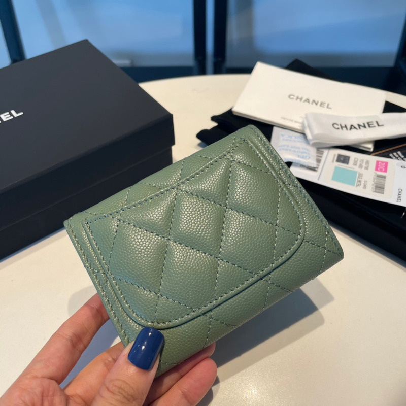 Ch*el classic flap wallet fair green