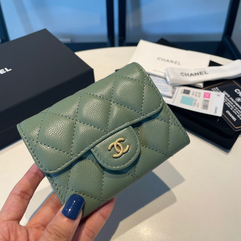 Ch*el classic flap wallet fair green